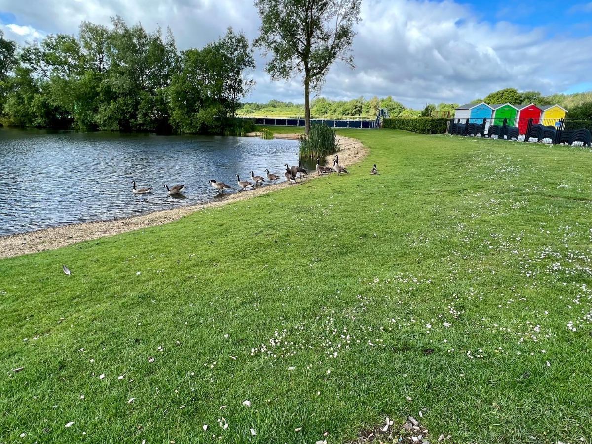 Spring Lodge South Cerney Exterior foto